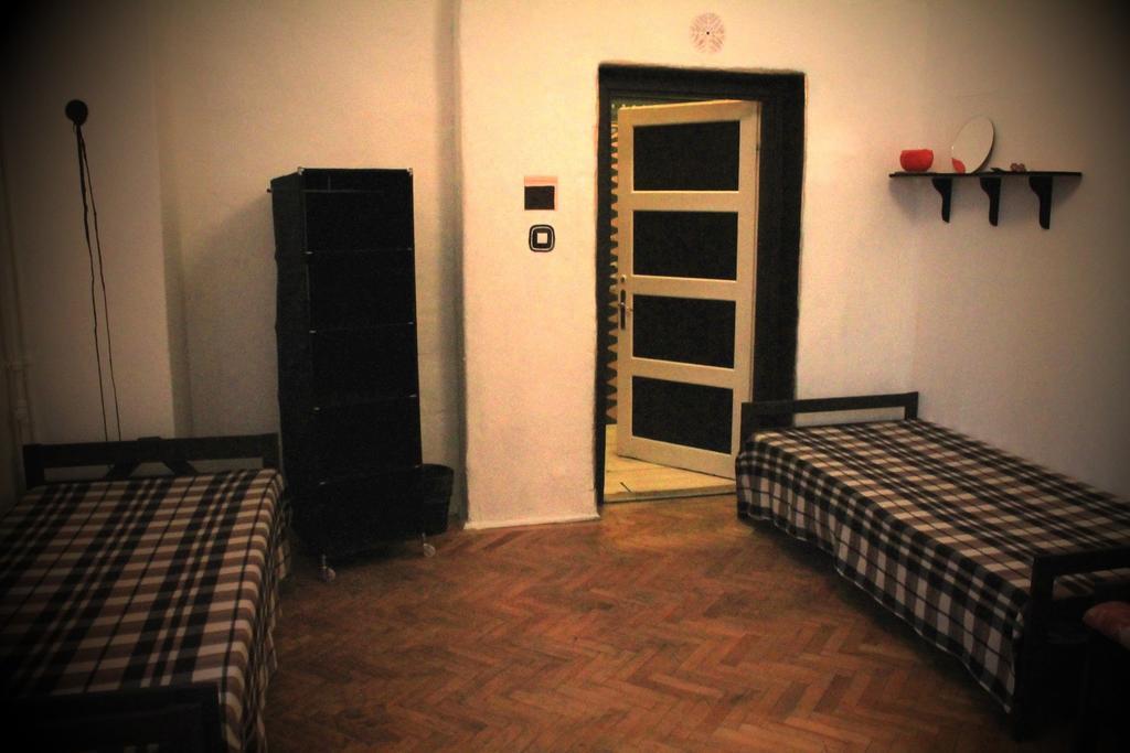Downtown Hostel Budapeste Quarto foto