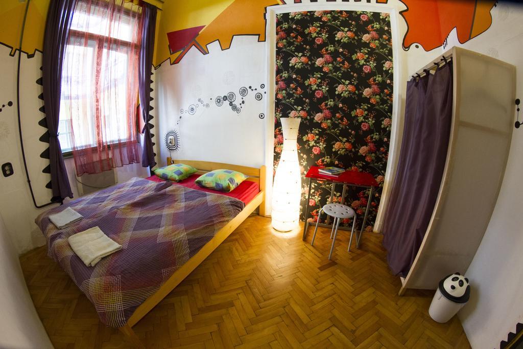 Downtown Hostel Budapeste Exterior foto